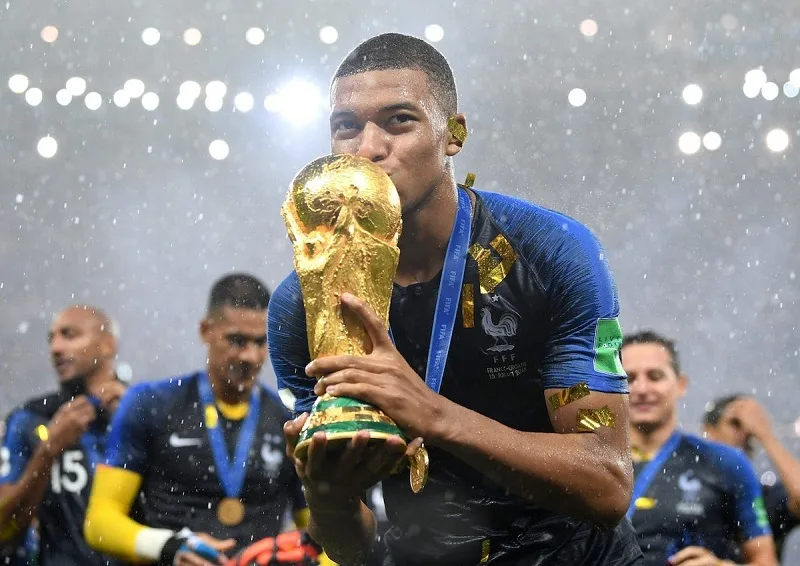 mbappe-bao-nhieu-tuoi